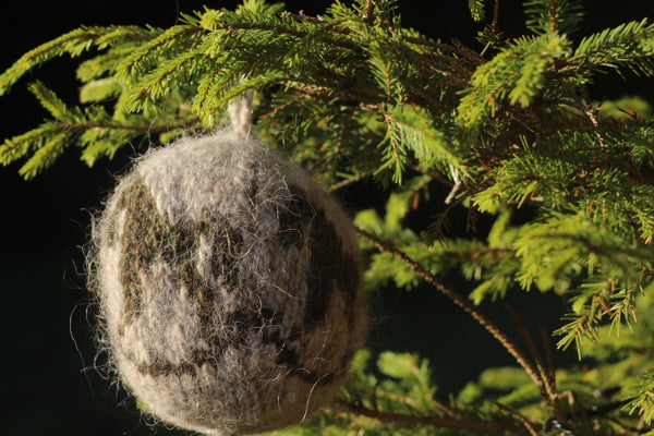 WEIHNACHTSKUGELN - FROSTBITE von Etude's ALL WE KNIT IS LOVE
