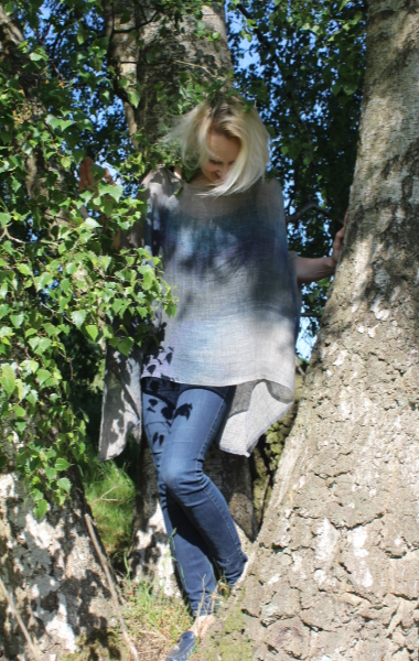 ETUDE'S LIMITED EDITION LINEN TUNIC - DIGITALLY PRINTED ABSTRACT ART ON LINEN FABRIC