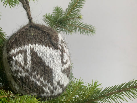 Hand knitted CHRISTMAS BOBBLES - Geometrical Motif II from -ETUDE'S KNITTING MEDITATION Collection
