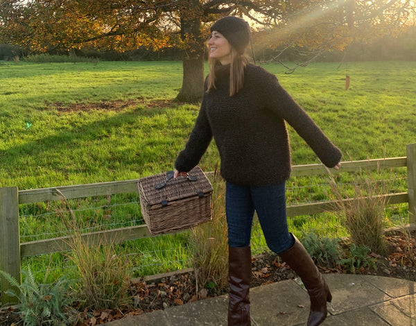 Hand knitted Set of Jumper & Hat from  'ETUDE'S KNITTING MEDITATION' Collection
