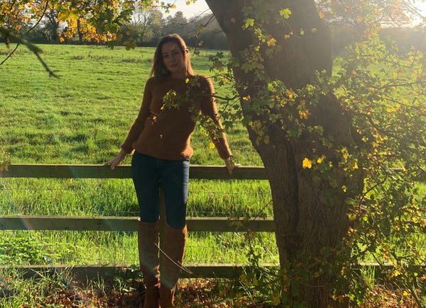 Hand knitted Jumper 'THE AUTUMN LEAVES' from 'ETUDE'S KNITTING MEDITATION' Collection