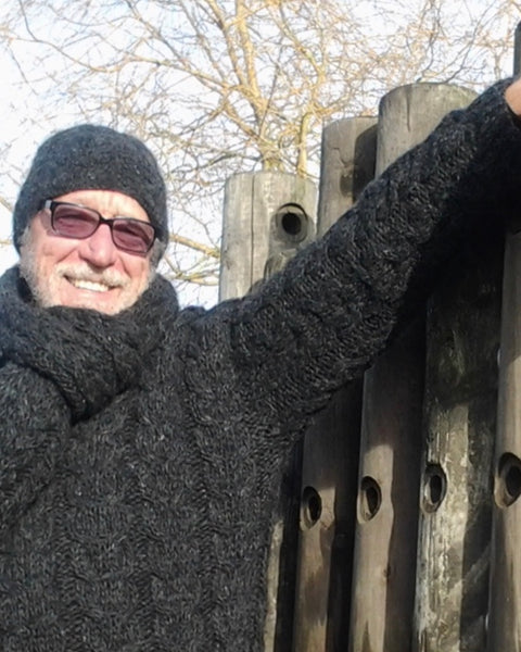Handgestrickter Pullover 'WARM &amp; WILD' aus der Kollektion 'ETUDE'S KNITTING MEDITATION'